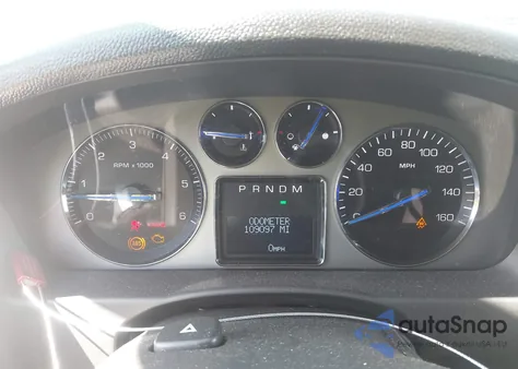 2007 Cadillac Escalade Standard z USA, uszkodzony, nr VIN 1GYFK638X7R297464